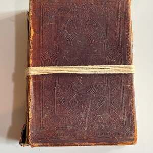 Antique 1800s Book of the New Testament 8th Edition